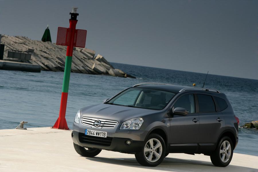  Nissan Qashqai 2 2009 года  (фото 19 из 51)